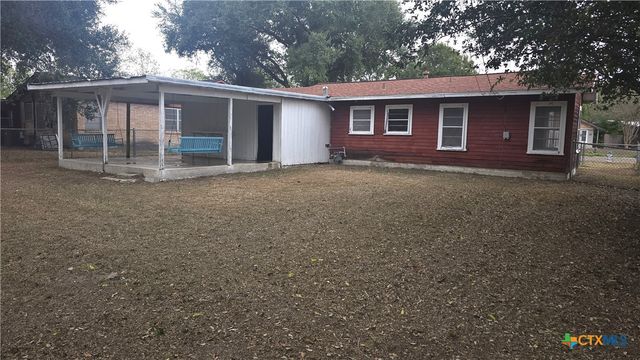 3401 Redwood Drive, Victoria, TX 77901