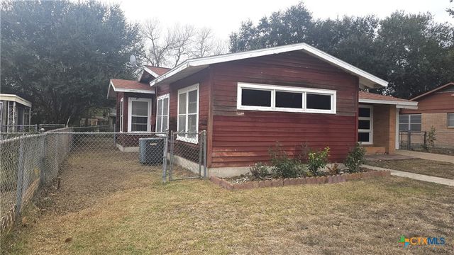 3401 Redwood Drive, Victoria, TX 77901
