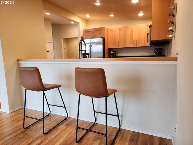 654 MADRONA Ave, Port Orford, OR 97465