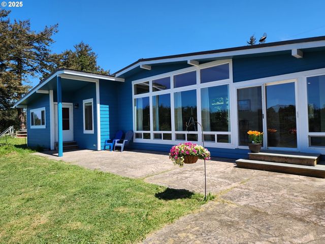 654 MADRONA Ave, Port Orford, OR 97465