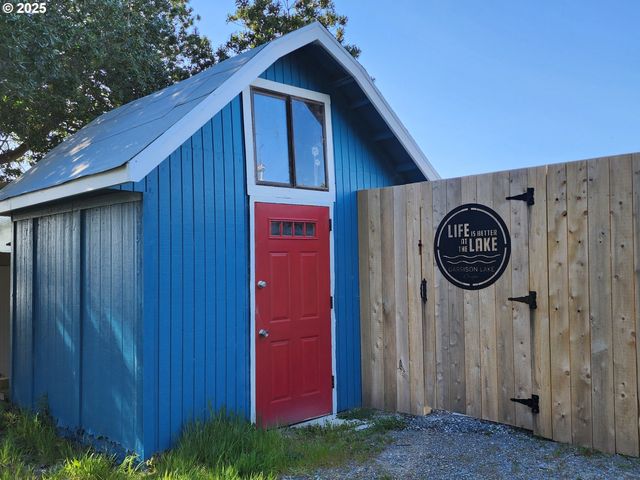 654 MADRONA Ave, Port Orford, OR 97465