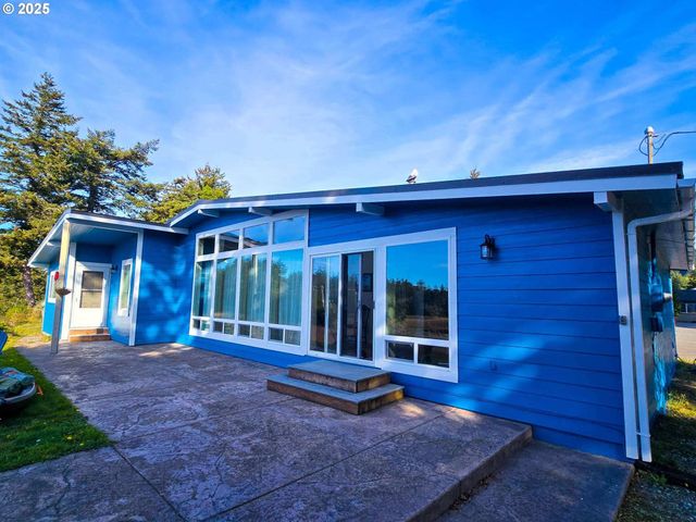 654 MADRONA Ave, Port Orford, OR 97465