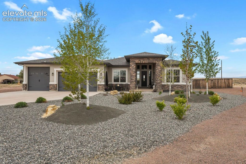 27 S Tequila Court, Pueblo West, CO 81007 — exterior