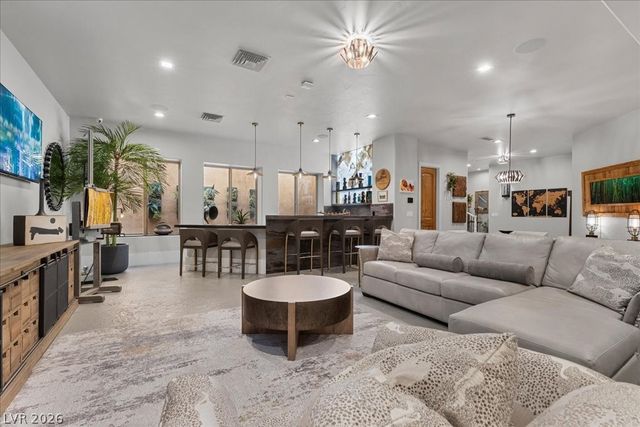 8455 Stange Avenue, Las Vegas, NV 89129