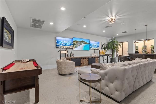 8455 Stange Avenue, Las Vegas, NV 89129