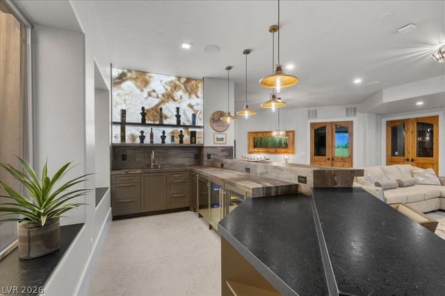 8455 Stange Avenue, Las Vegas, NV 89129