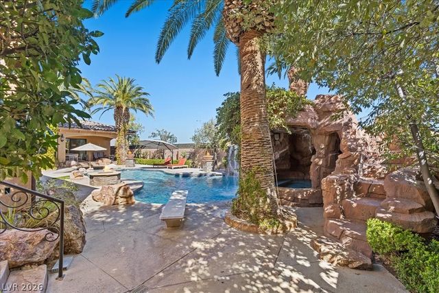 8455 Stange Avenue, Las Vegas, NV 89129