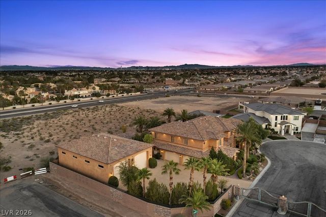 8455 Stange Avenue, Las Vegas, NV 89129