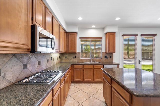 27876 Post Oak, Murrieta, CA 92562