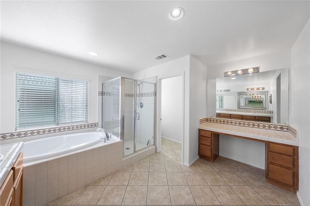 27876 Post Oak, Murrieta, CA 92562