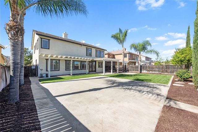 27876 Post Oak, Murrieta, CA 92562