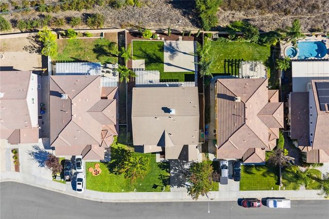 27876 Post Oak, Murrieta, CA 92562