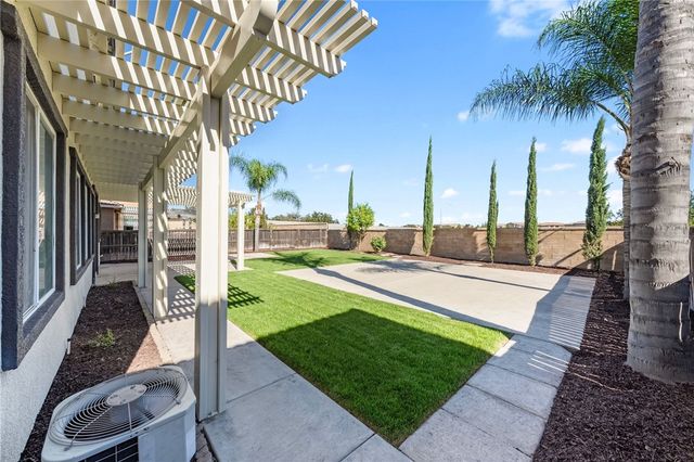27876 Post Oak, Murrieta, CA 92562