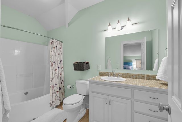 215 S Carleila Lake Way, Spartanburg, SC 29307