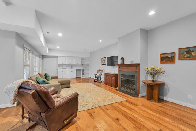 215 S Carleila Lake Way, Spartanburg, SC 29307