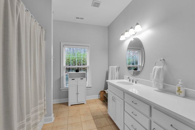 215 S Carleila Lake Way, Spartanburg, SC 29307