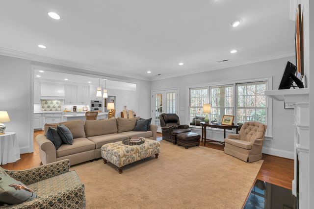 215 S Carleila Lake Way, Spartanburg, SC 29307