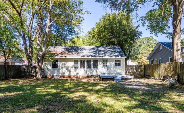 214 Circle Courts, Fayetteville, NC 28301