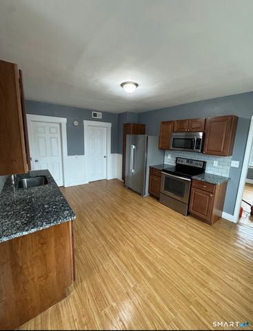 11 Columbia Street 2nd floor, Ansonia, CT 06401