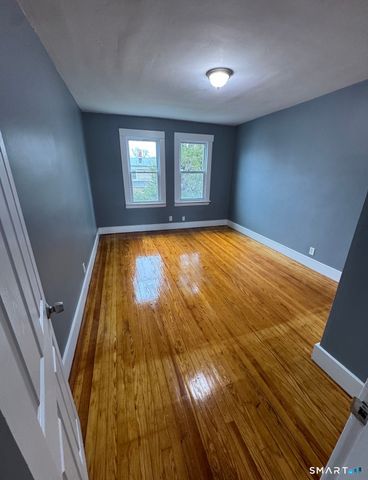 11 Columbia Street 2nd floor, Ansonia, CT 06401