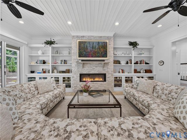 12417 Bluffton Ridge Ct, Goochland, VA 23238