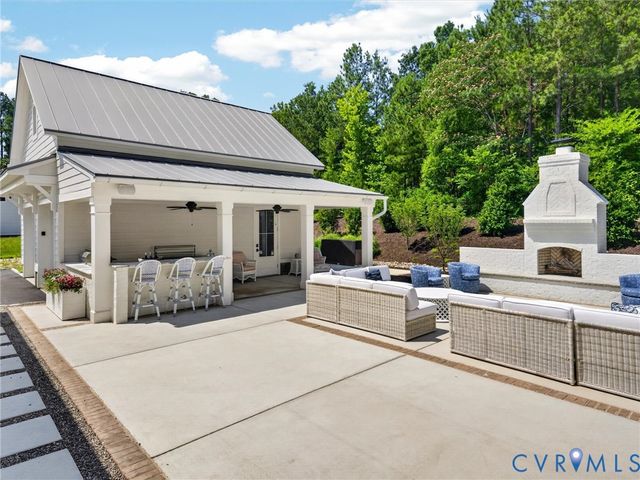 12417 Bluffton Ridge Ct, Goochland, VA 23238