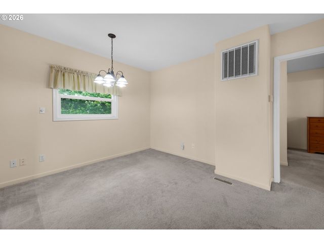 97 DRESDEN St, Astoria, OR 97103