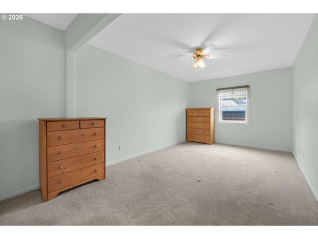 97 DRESDEN St, Astoria, OR 97103