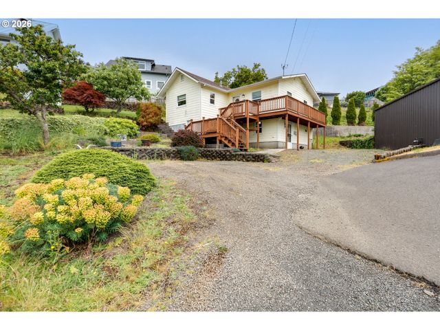 97 DRESDEN St, Astoria, OR 97103
