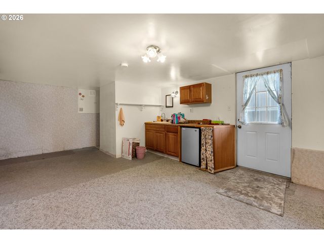 97 DRESDEN St, Astoria, OR 97103