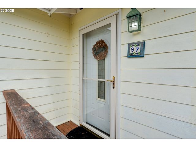 97 DRESDEN St, Astoria, OR 97103