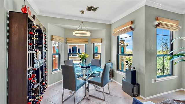 2773 VIA CIPRIANI 1330B, Clearwater, FL 33764