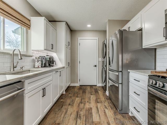 12022 E 85th Street N, Owasso, OK 74055