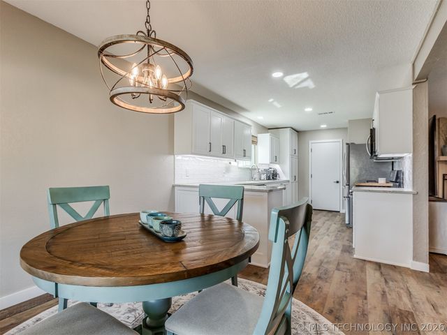 12022 E 85th Street N, Owasso, OK 74055