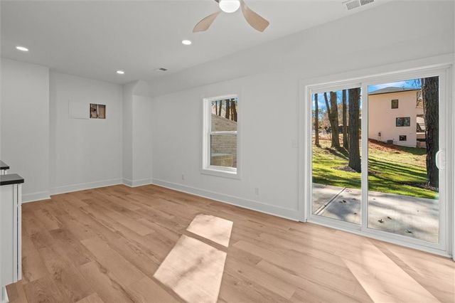 752 Crystal Bay Road, Villa Rica, GA 30180