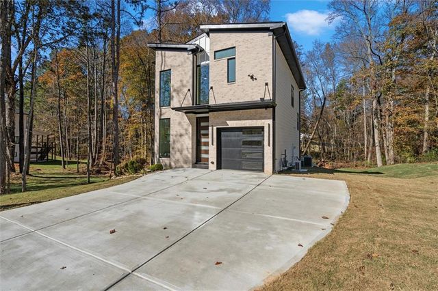 752 Crystal Bay Road, Villa Rica, GA 30180