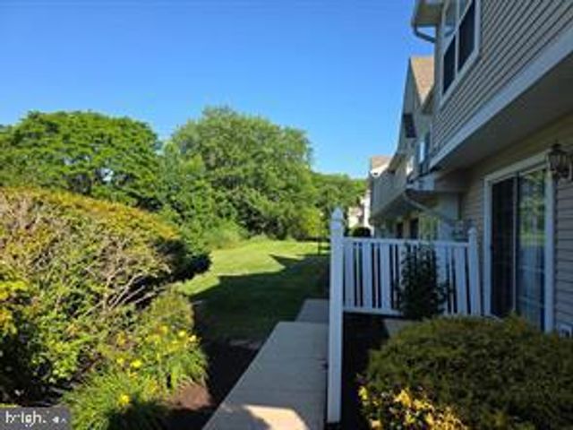 2608 STOKES RD, Mount Laurel, NJ 08054