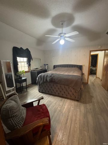 2011 S Haverhill Drive, Yorktown, IN 47396