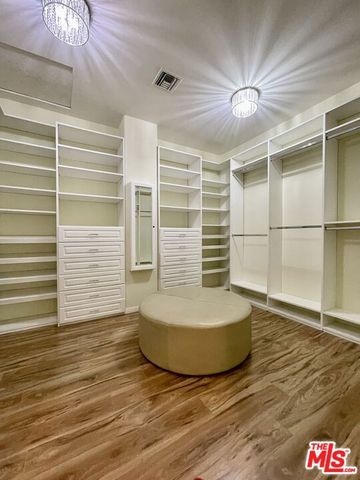 991 Deerhill Road, Oak Park, CA 91377