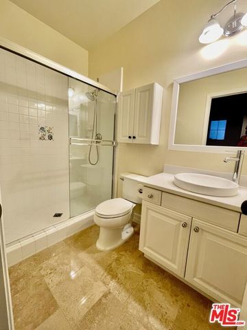 991 Deerhill Road, Oak Park, CA 91377