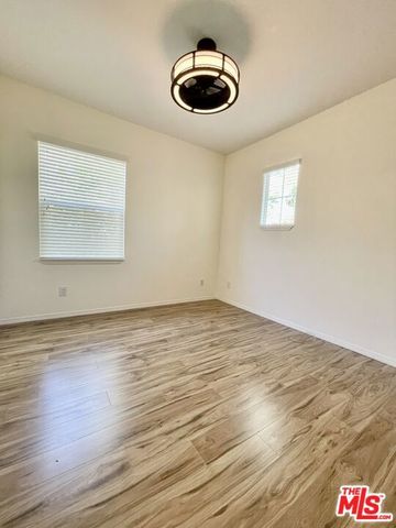 991 Deerhill Road, Oak Park, CA 91377