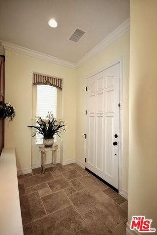 991 Deerhill Road, Oak Park, CA 91377