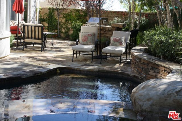 991 Deerhill Road, Oak Park, CA 91377