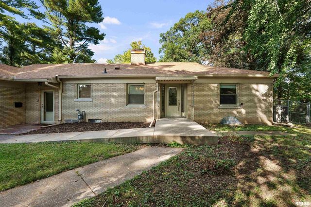 660 18TH Avenue, East Moline, IL 61244