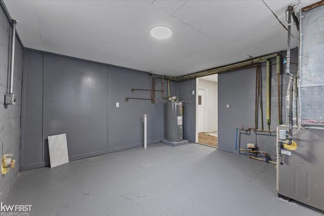 7205 Williams Lake Road, Waterford, MI 48329