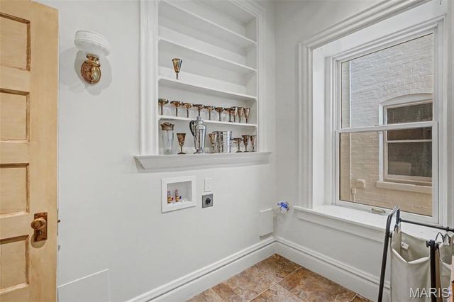 4 N Kingshighway Boulevard 4D, St Louis, MO 63108