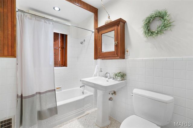 4 N Kingshighway Boulevard 4D, St Louis, MO 63108