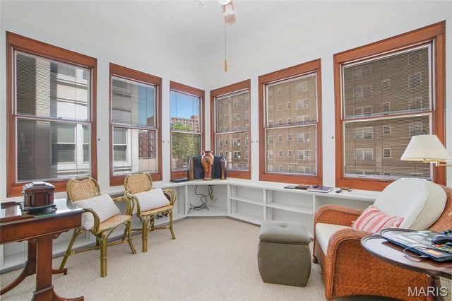 4 N Kingshighway Boulevard 4D, St Louis, MO 63108