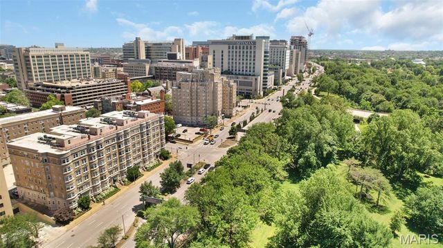 4 N Kingshighway Boulevard 4D, St Louis, MO 63108