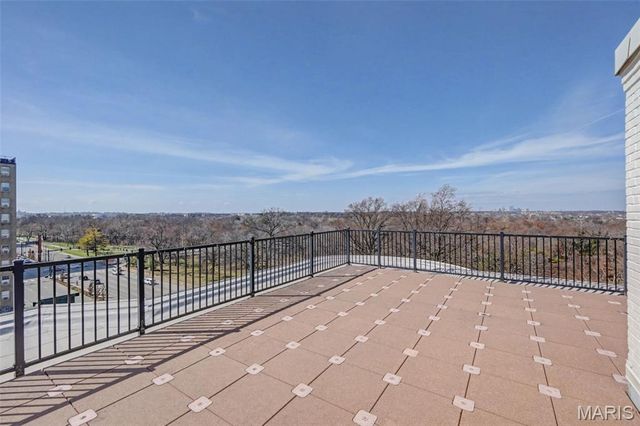 4 N Kingshighway Boulevard 4D, St Louis, MO 63108